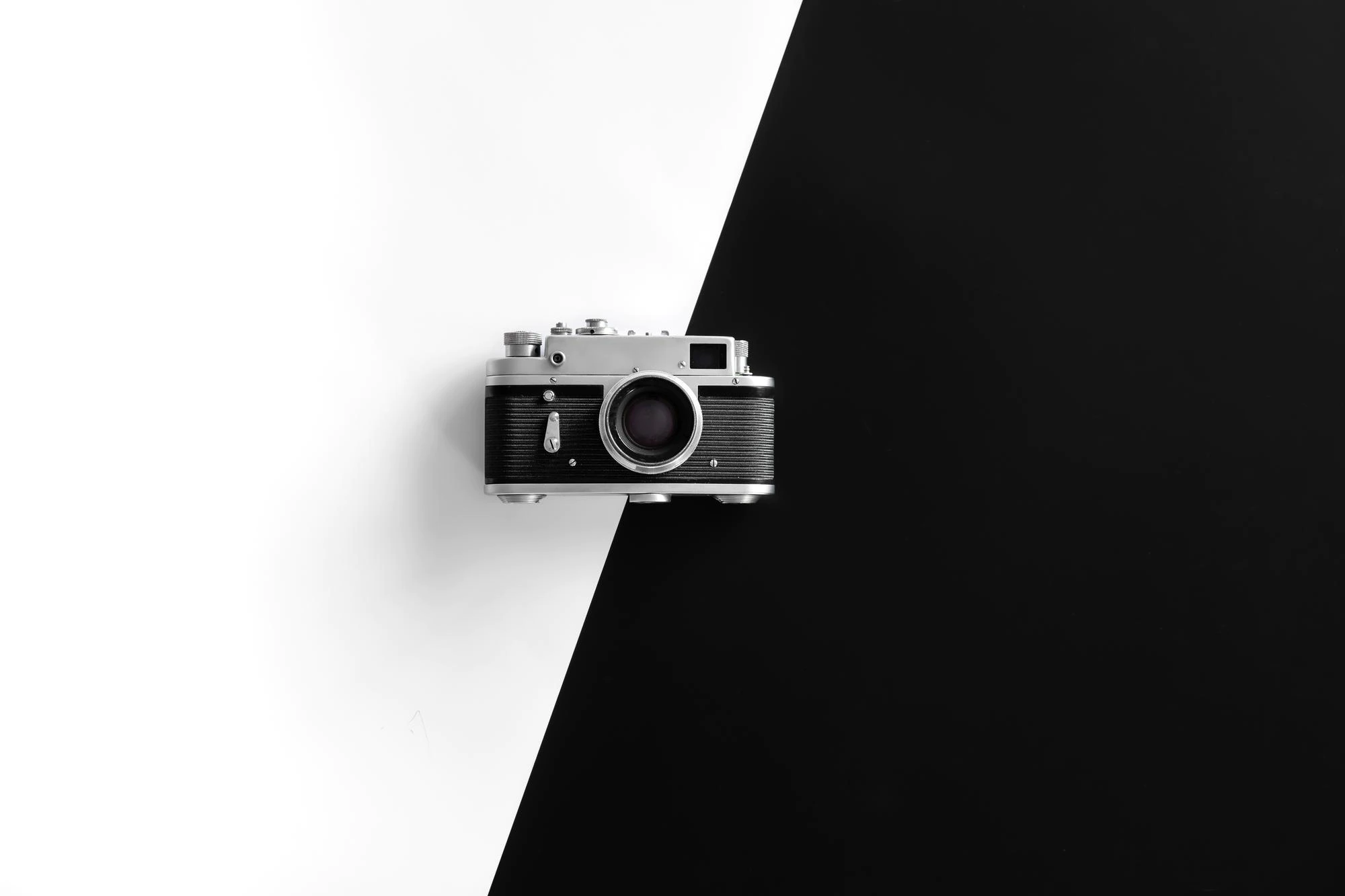 vintage retro camera black white background flat lay 169016 17220