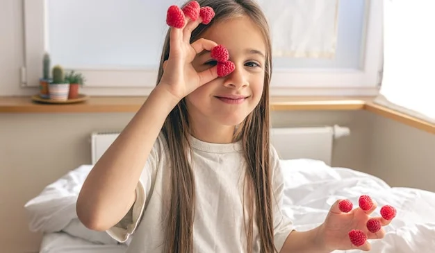 funny little girl with raspberries her fingers bed morning 169016 23851